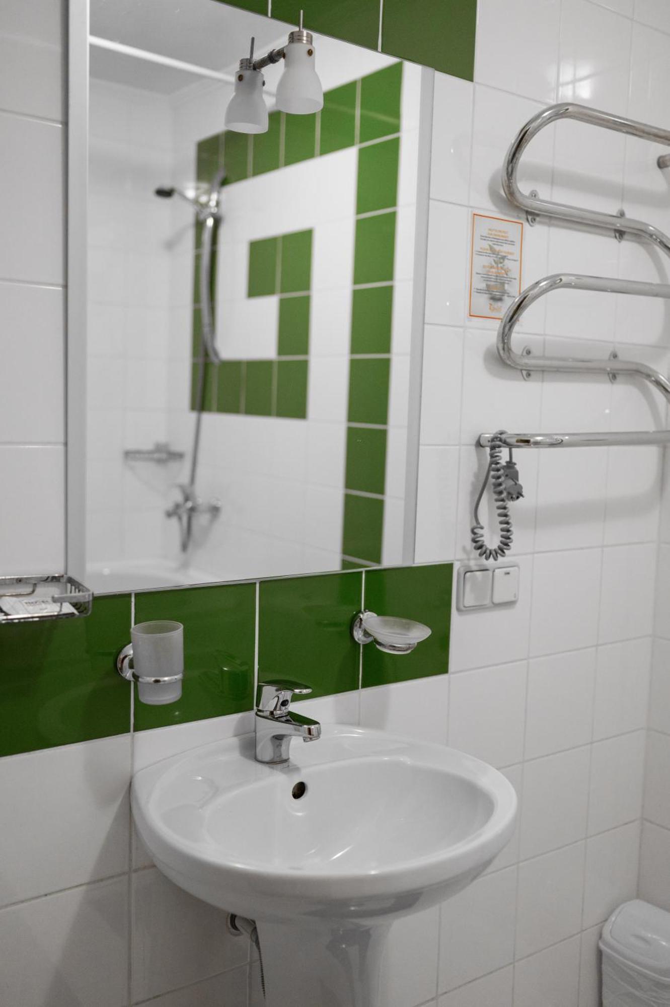 7 Days Hotel Kamyanets-Podilskyi Eksteriør bilde